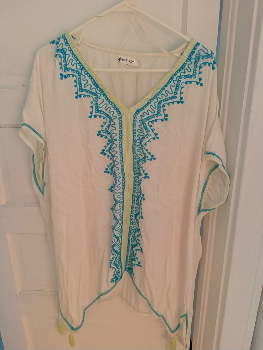 Body Glove White Tunic with Turquoise Embroidery and Lime Trim